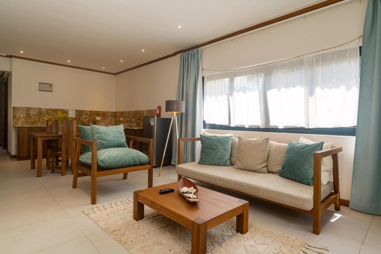 Lodoicea Apartments Bel Ombre Екстериор снимка