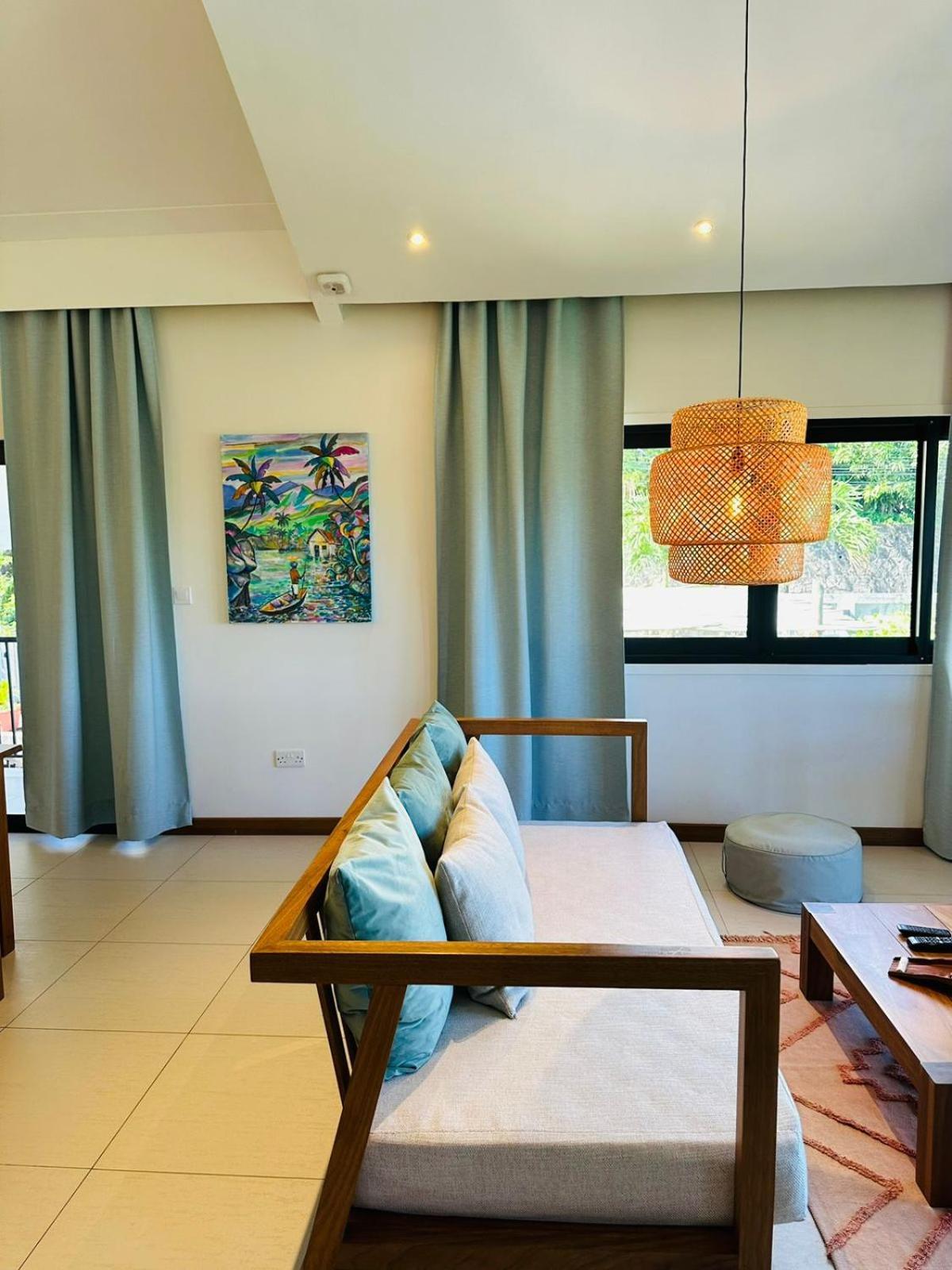 Lodoicea Apartments Bel Ombre Екстериор снимка