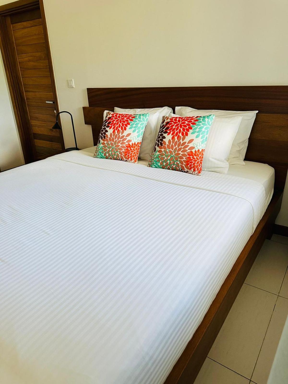 Lodoicea Apartments Bel Ombre Екстериор снимка