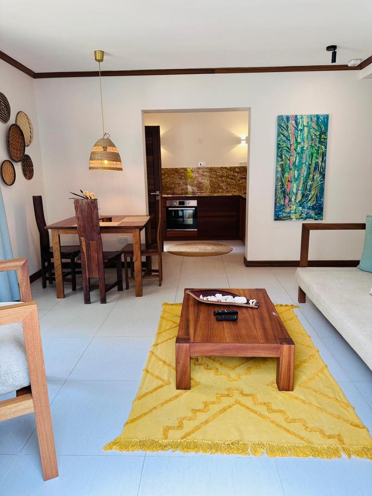 Lodoicea Apartments Bel Ombre Екстериор снимка