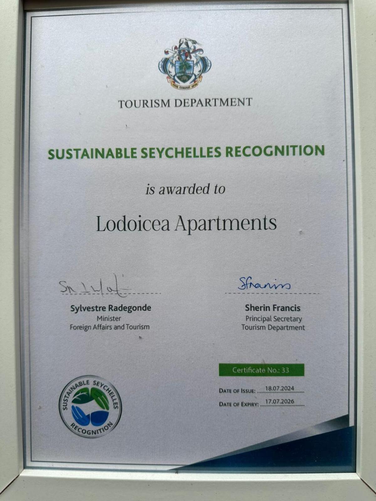 Lodoicea Apartments Bel Ombre Екстериор снимка
